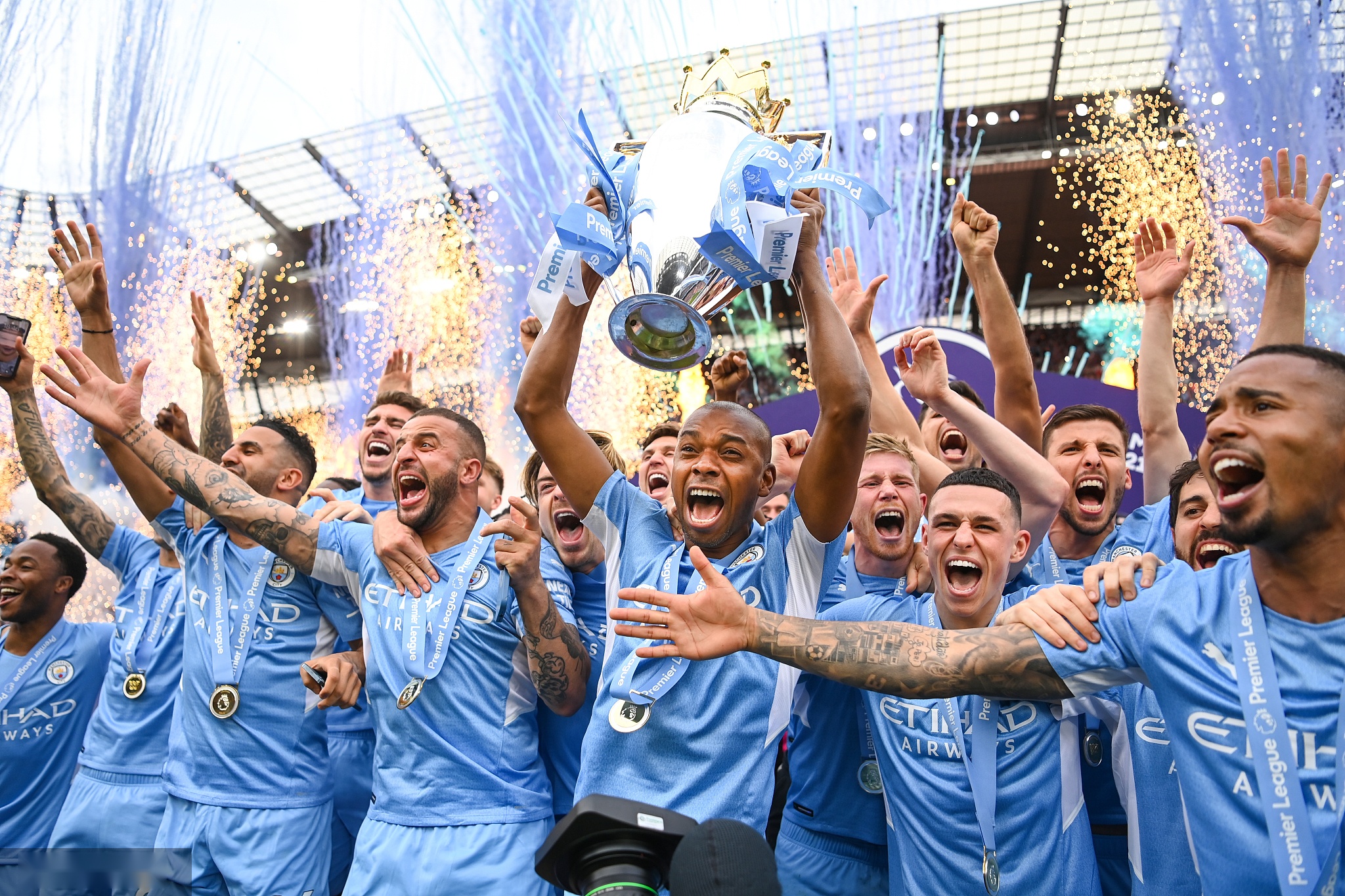 密切合作 密切合作